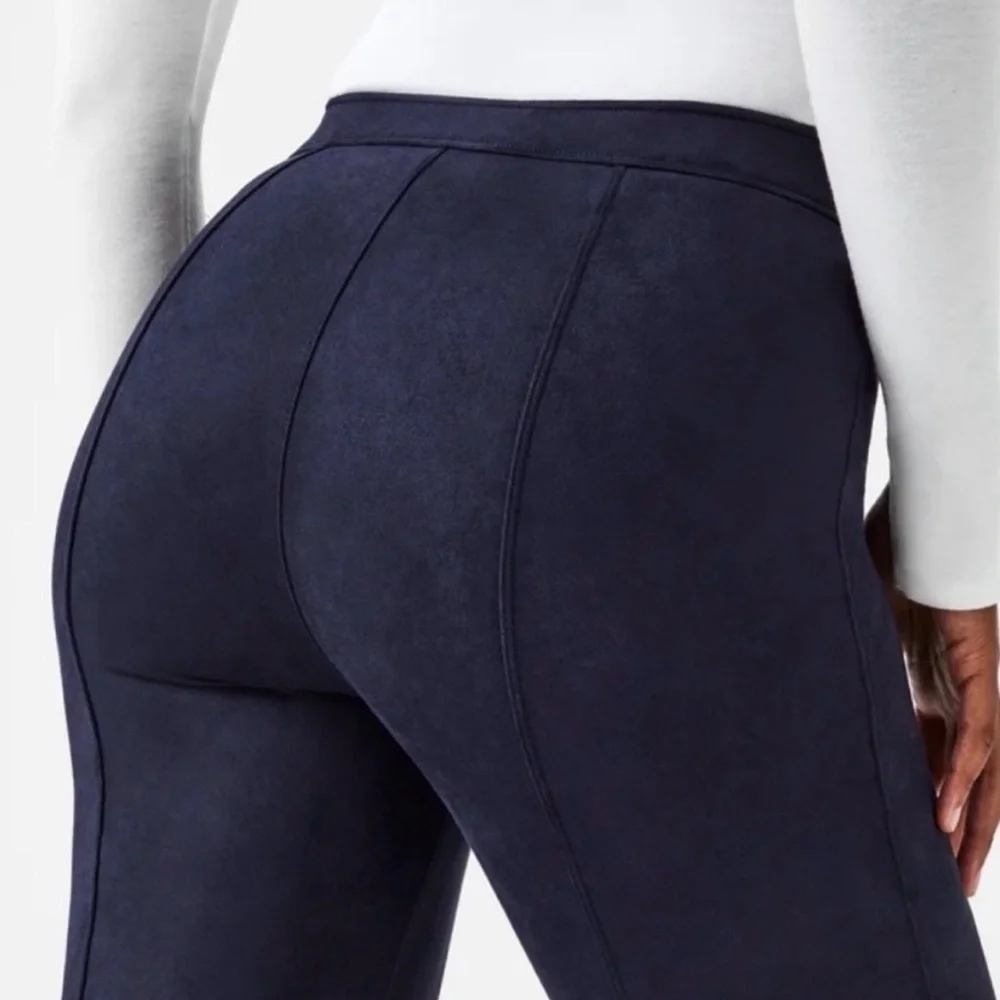Spanx Classic Navy Faux Suede Flared  Pants Size Large fits Medium - Picture 5 of 7